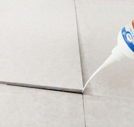 泸县瓷砖空鼓维修公司分享卫生间瓷砖脱落的原因可能有以下几点